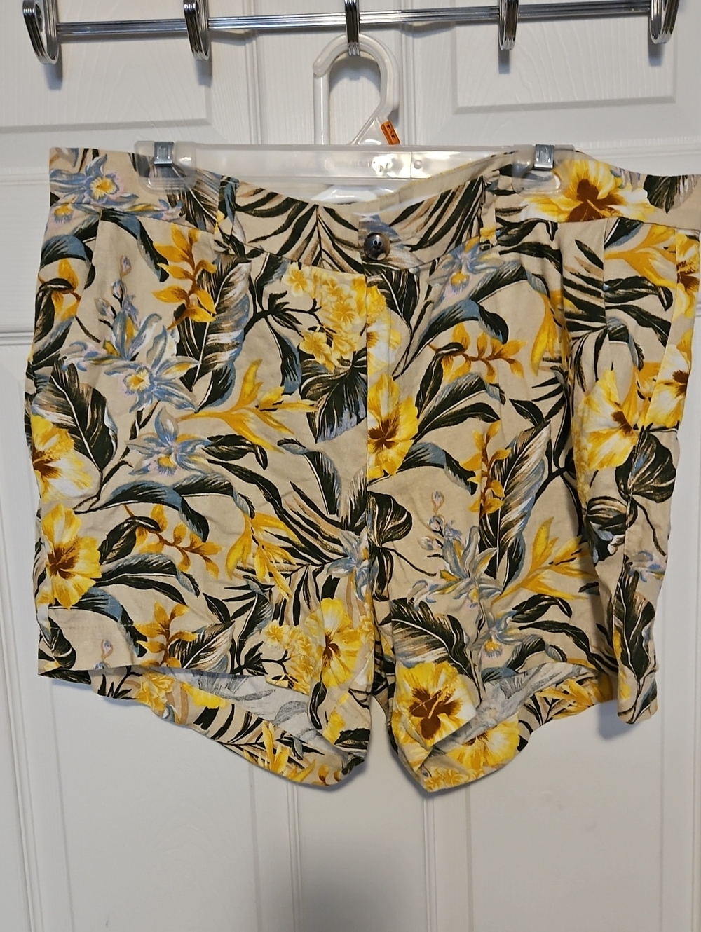Old Navy Linen Cotton Yellow Floral Tropical Women's Shorts